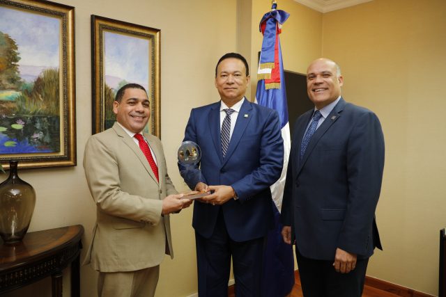 Contralor Daniel Omar Caamaño S