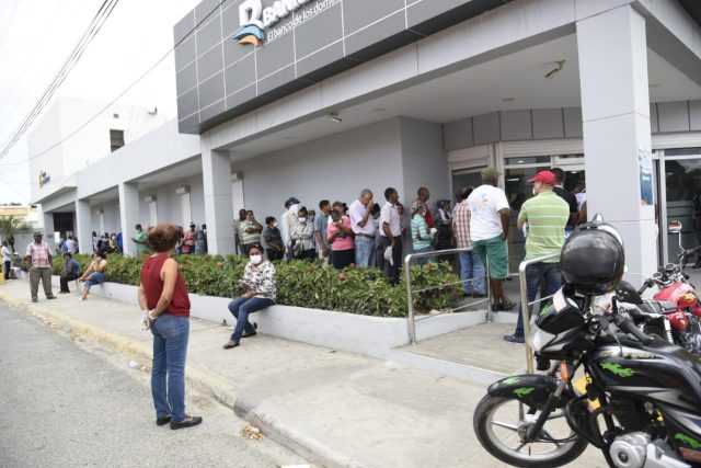 Filas en bancos