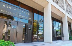 La economía dominicana se desplomó