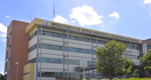 construcción del Aeropuerto de Bávaro.