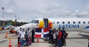 Retornan 52 dominicanos desde Colombia