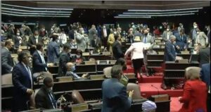 Diputados aprueban extensión de emergencia