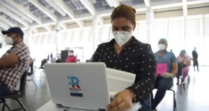 entrega de laptops