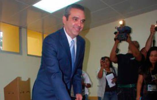 Luís Abinader Luís Abinader, se perfila como ganador