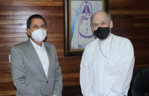 Senador electo de Peravia, visita al obispo Diócesis de Baní Víctor Masalles El senador electo