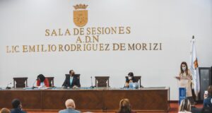 Carolina Mejía rindió el informe