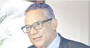empleados de Carrera Administrativa