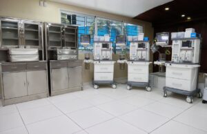 SNS entrega 10.9 millones en equipos en cinco centros de salud Red Pública salud Red Pública