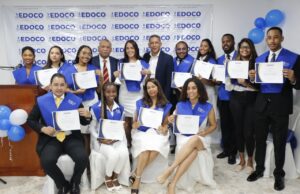 EDOCO gradúa a decenas de jóvenes que participaron en el Diplomado de Oratoria y Maestría de Ceremonias EDOCO