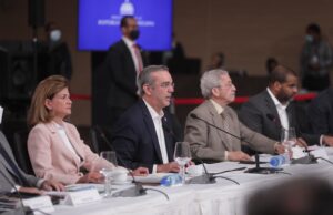 Abinader propone reforma a la Constitución en Diálogo Nacional reforma a la Constitución
