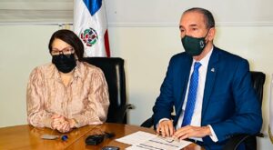 estudiantes de la UASD