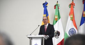convocatoria de becas internacionales