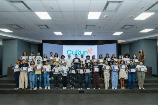 Cooperativa La Telefónica reconoce a 101 estudiantes con bonos educativos por su excelencia académica