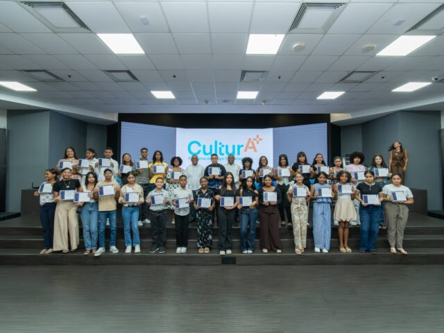 CulturA+ 3 Cooperativa La Telefónica reconoce a 101 estudiantes con bonos educativos por su excelencia académica